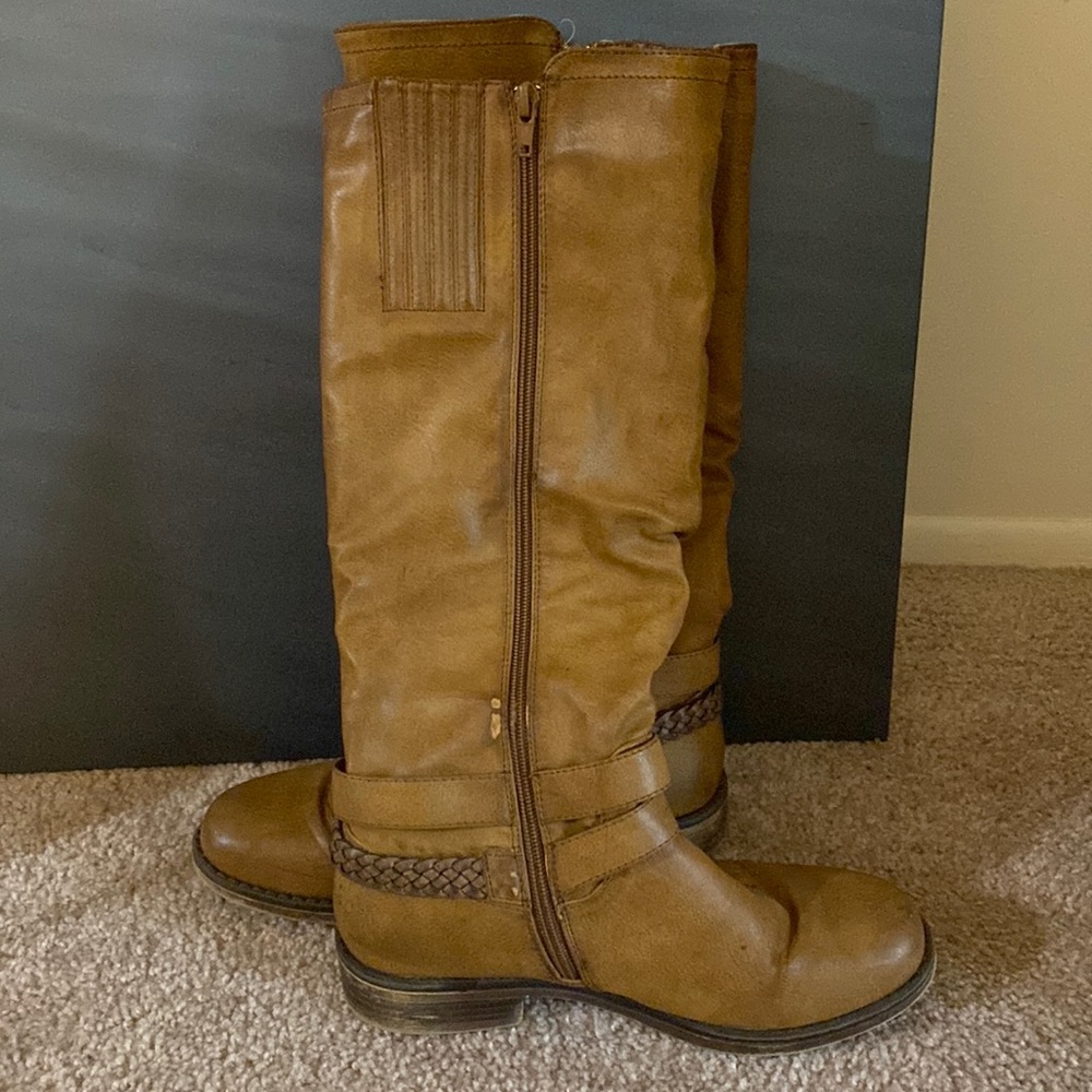 Tan fake leather boots